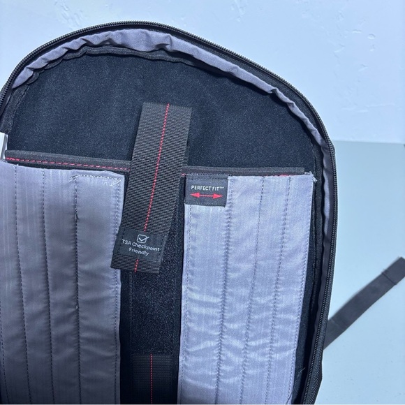 Samsonite Luggage Backpack Laptop TSA Friendly Carry On Black Tablet Pockets - Picture 10 of 16